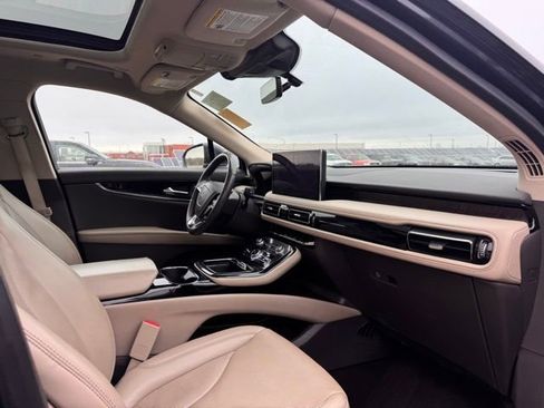 Used 2022 Lincoln Nautilus Reserve image 22