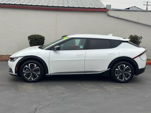 Used 2024 Kia EV6 Light RWD image 3