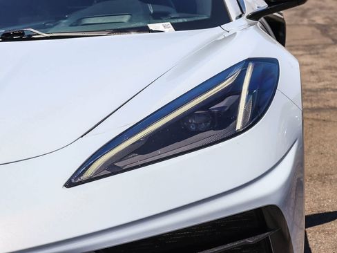 Used 2020 Chevrolet Corvette Stingray Preferred Cpe w/ 2LT Preferred Equipment Group RWD image 8