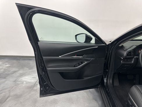 Certified 2025 MAZDA CX-30 AWD 2.5 S w/ Preferred Package image 11