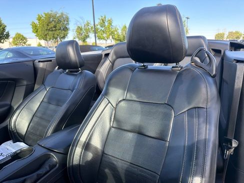 Used 2017 Ford Mustang GT Premium w/ Equipment Group 401A RWD image 22