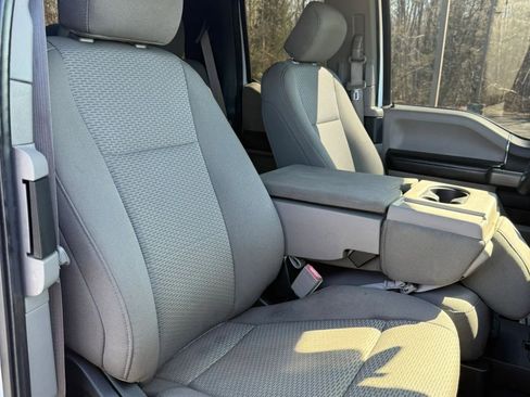 Used 2019 Ford F150 XLT image 32