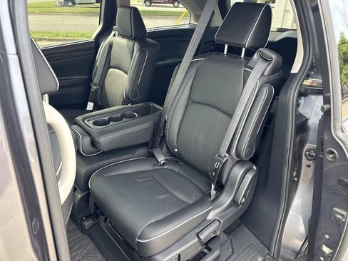 Used 2025 Honda Odyssey Elite image 14