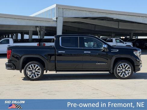 Certified 2025 GMC Sierra 1500 Denali w/ Denali Reserve Package AWD/4WD image 3