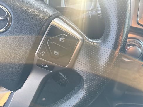 Used 2018 Toyota 4Runner SR5 image 10