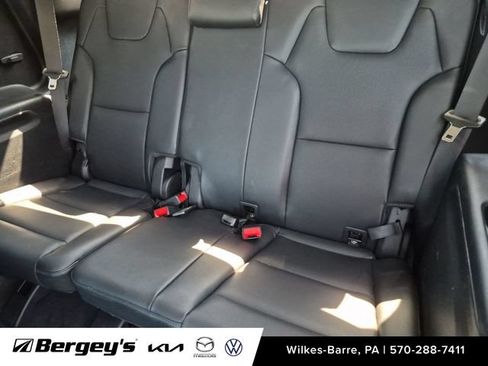 Used 2022 Kia Telluride SX w/ SX Prestige Package AWD/4WD image 25