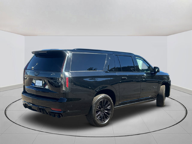 Certified 2024 Cadillac Escalade ESV V w/ LPO, ONYX Package AWD/4WD image 11