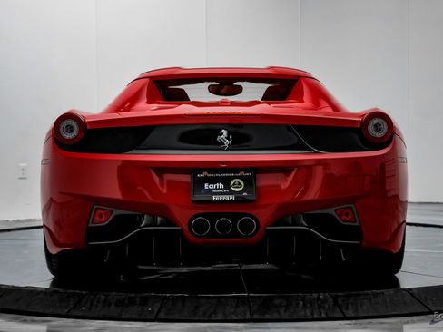 Used 2013 Ferrari 458 Spider image 15