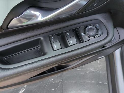 Used 2024 GMC Terrain Denali w/ Denali Premium Package AWD/4WD image 24