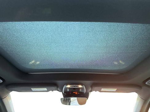 Used 2022 Volvo XC90 T6 Momentum image 18