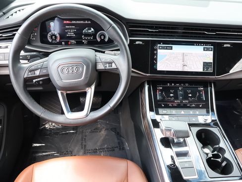 Used 2021 Audi Q8 Premium w/ Convenience Package AWD/4WD image 19