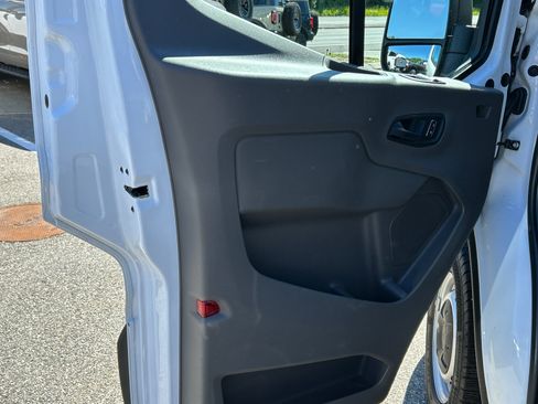 Used 2024 Ford Transit 350 XL RWD image 9