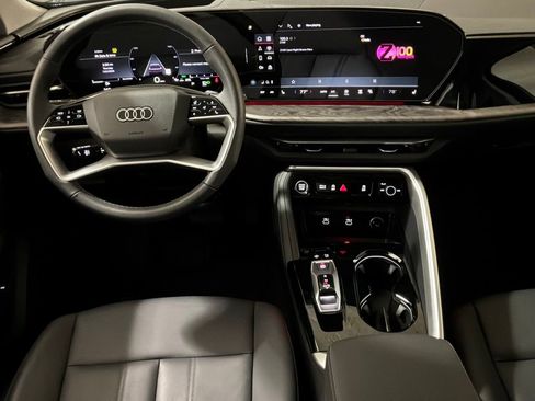 Used 2025 Audi Q5 Premium Plus w/ Premium Plus image 21