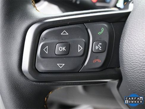 Used 2024 Jeep Gladiator Sport image 16