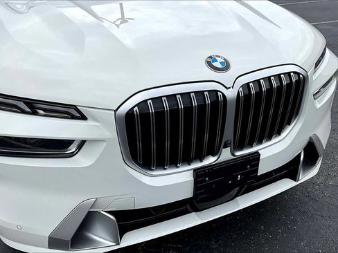 Certified 2024 BMW X7 xDrive40i AWD/4WD image 29