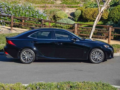 Used 2017 Lexus IS 200t image 7