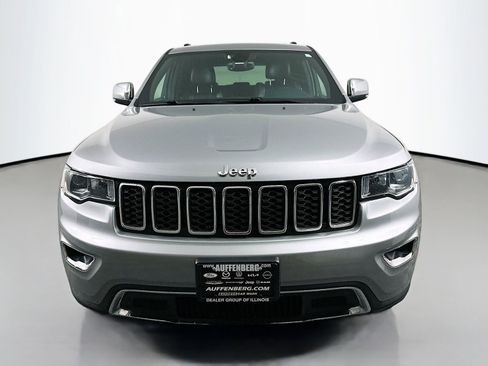Used 2017 Jeep Grand Cherokee Limited AWD/4WD image 2
