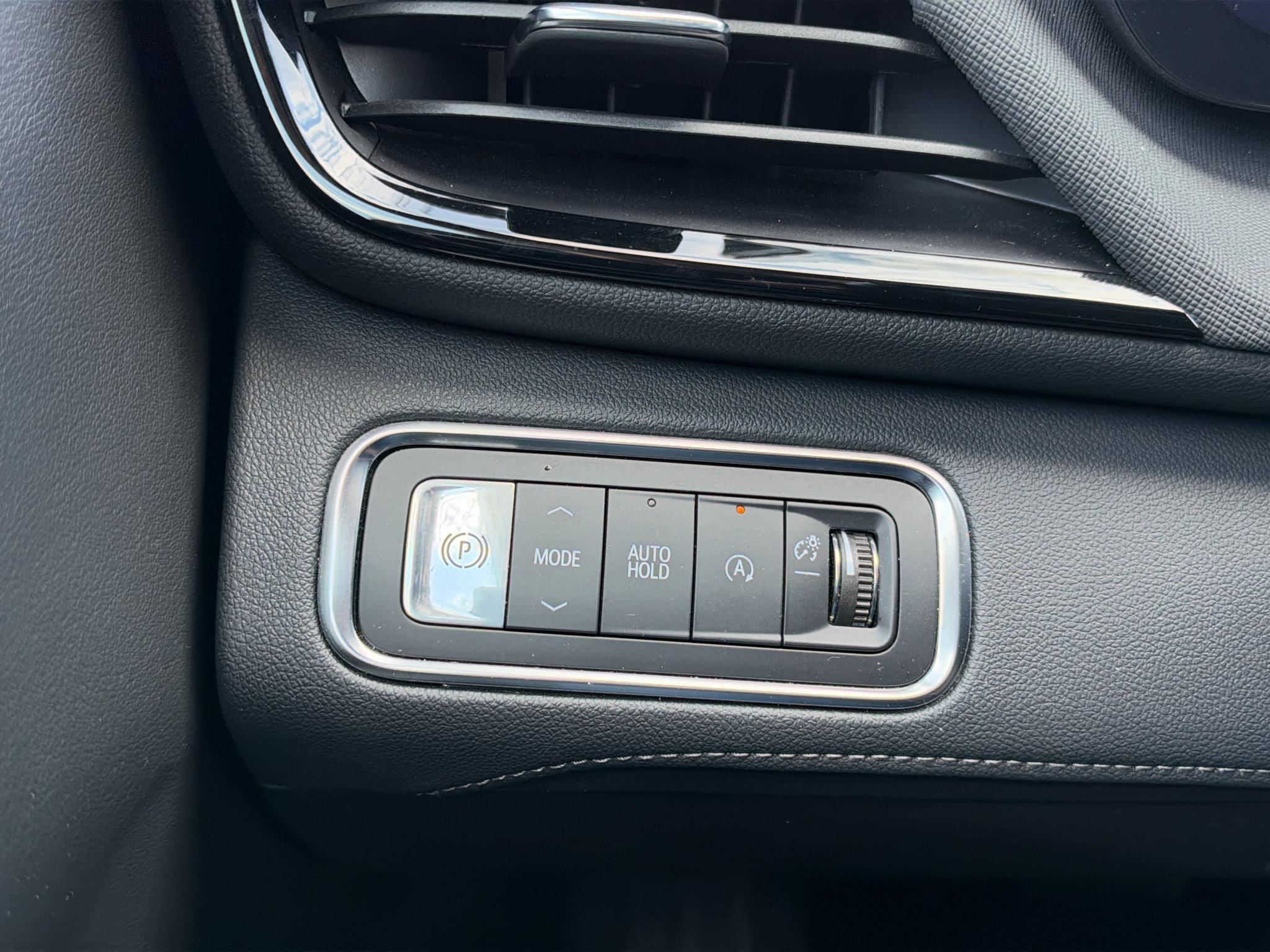 Used 2026 Buick Enclave Preferred FWD image 26