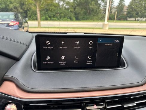 Used 2022 Acura MDX SH-AWD w/ Technology Package image 15