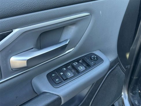 Used 2020 RAM 1500 Big Horn image 15