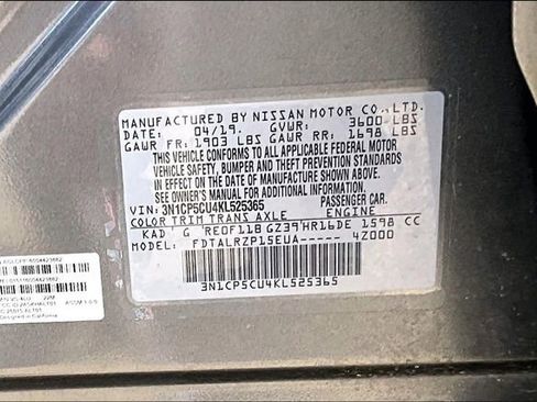 Used 2019 Nissan Kicks S image 16