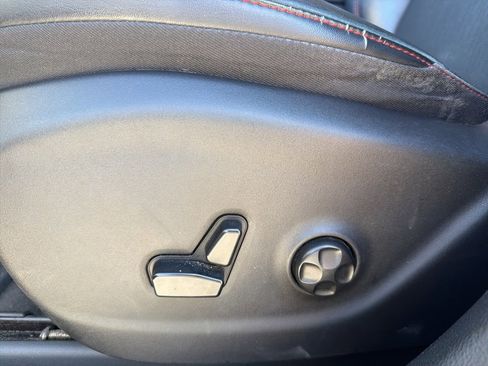 Used 2015 Jeep Cherokee Trailhawk w/ Comfort/Convenience Group image 13