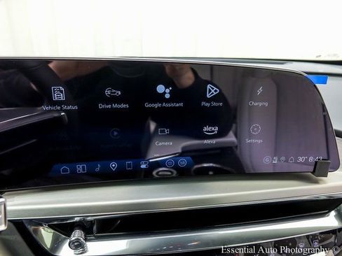 New 2025 Cadillac Lyriq Luxury w/ LPO, Floor Liner Package image 14