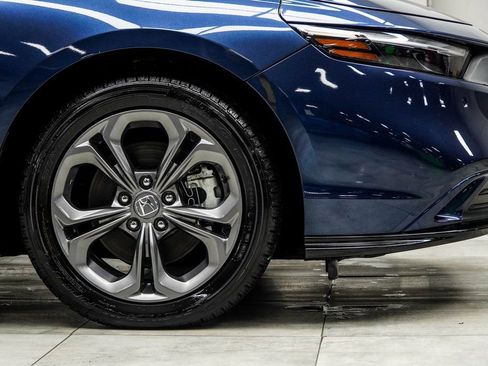 Used 2023 Honda Accord EX-L image 8