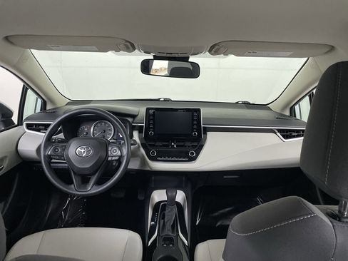 Used 2020 Toyota Corolla LE image 26