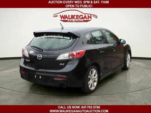 Used 2010 MAZDA MAZDA3 s Sport FWD image 3