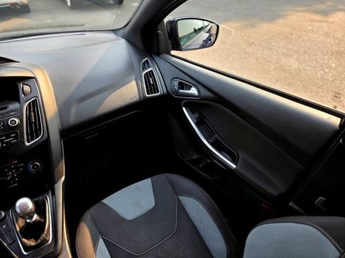 Used 2016 Ford Focus ST FWD image 27