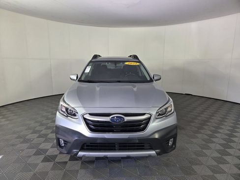 Used 2022 Subaru Outback Limited AWD/4WD image 3