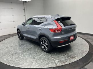 Used 2023 Volvo XC40 B5 Core AWD/4WD video 2