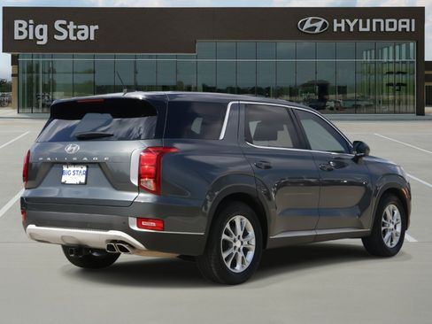 Used 2020 Hyundai Palisade SE image 4