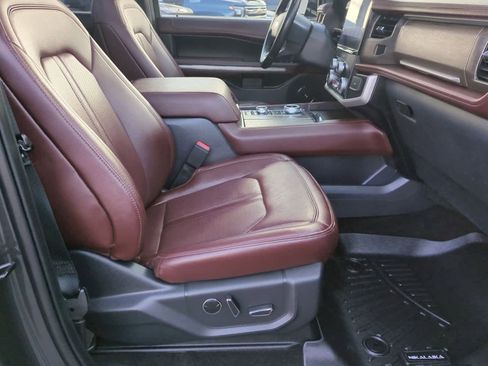 Used 2023 Ford Expedition Max Limited image 25