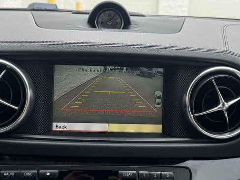 Used 2013 Mercedes-Benz SL 550 image 29