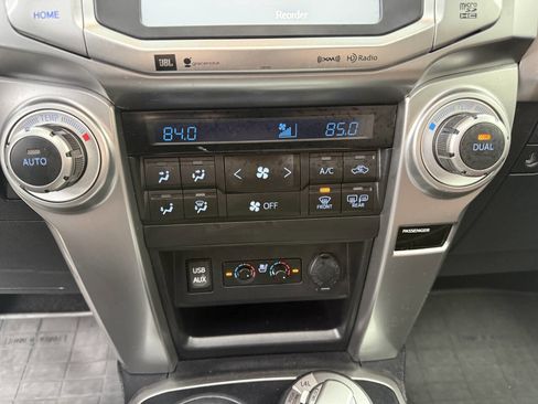 Used 2016 Toyota 4Runner Limited image 21