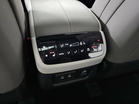 Used 2026 INFINITI QX60 Autograph w/ Dark Cargo Package AWD/4WD image 41