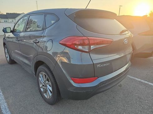 Used 2018 Hyundai Tucson SE AWD/4WD image 4