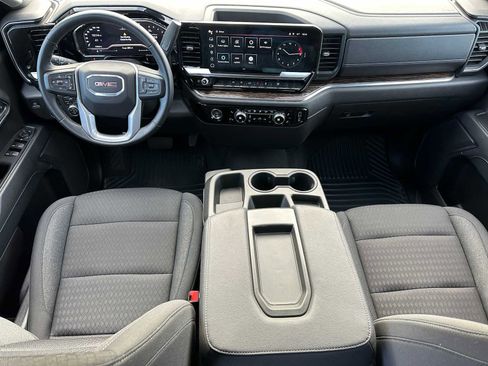 Used 2024 GMC Sierra 1500 Elevation image 18