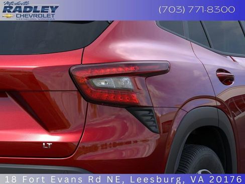 New 2026 Chevrolet Trax LT w/ Sunroof Package image 11