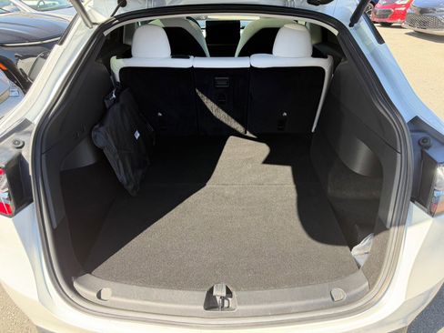 Used 2022 Tesla Model Y Performance image 46