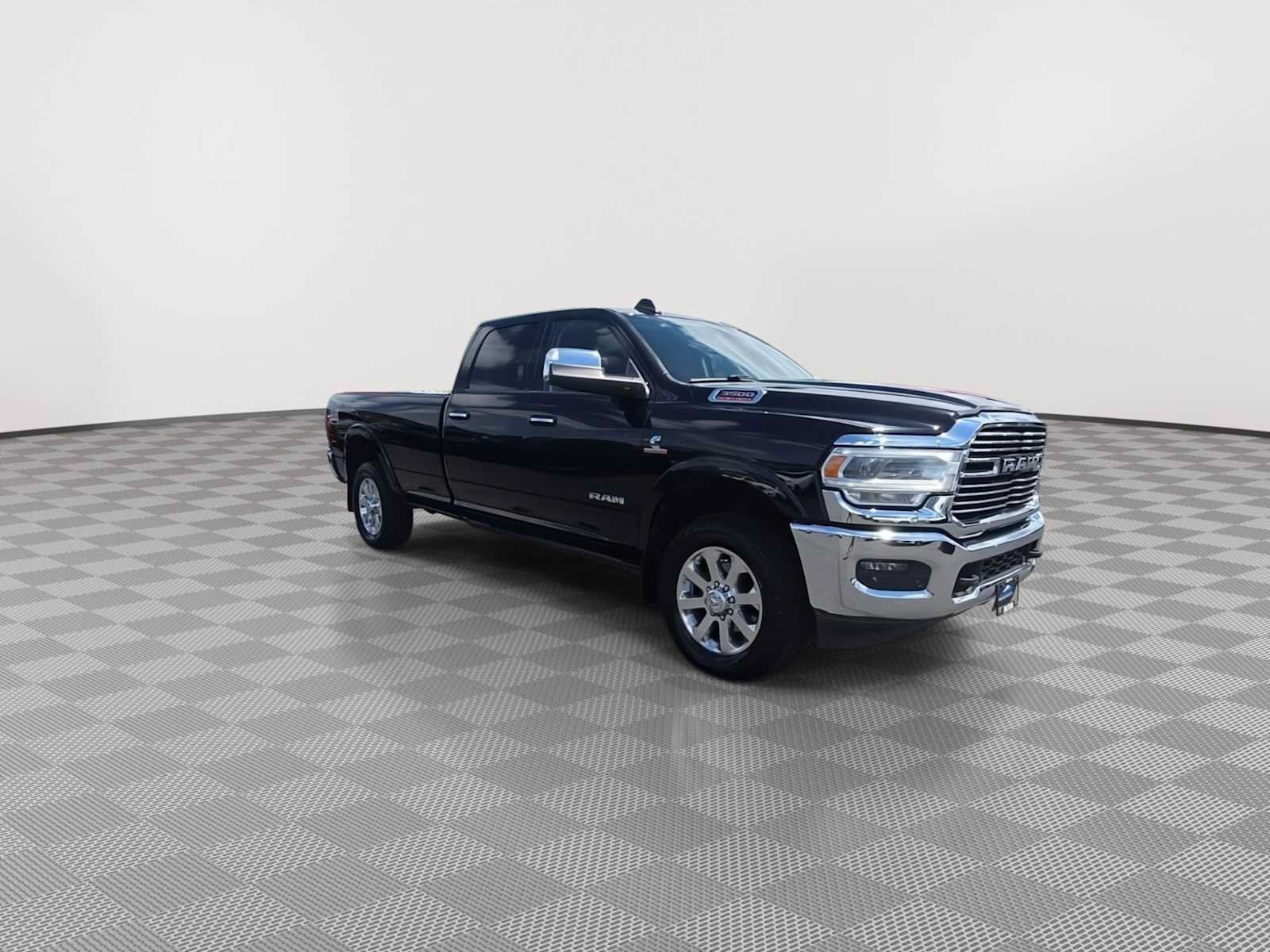 Used 2020 RAM 3500 Laramie AWD/4WD image 2