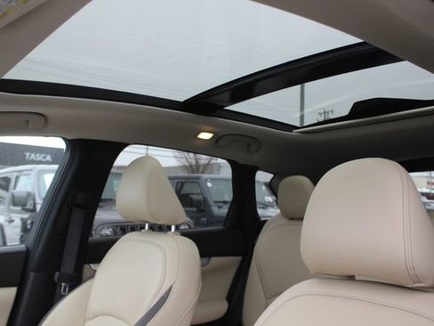 Used 2022 INFINITI QX50 Sensory image 21