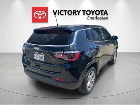 Used 2023 Jeep Compass Sport AWD/4WD image 4