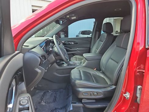 Used 2024 Chevrolet Traverse RS FWD image 20