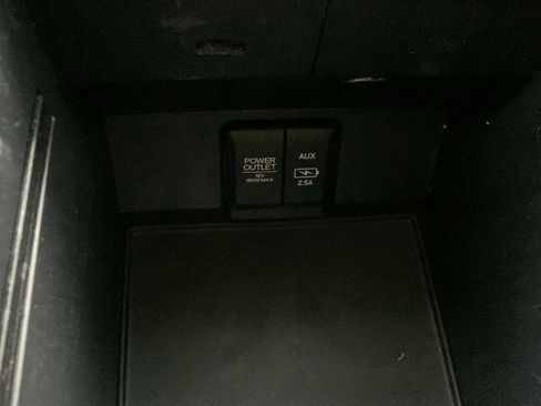 Used 2021 Honda Pilot Touring image 21