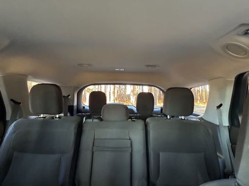 Used 2023 Ford Explorer XLT image 35