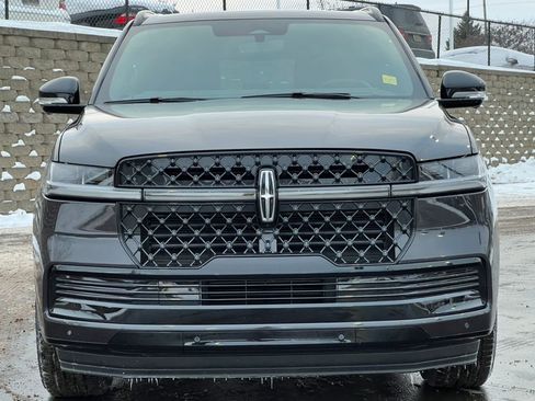 New 2025 Lincoln Navigator L Reserve w/ Jet Appearance Package AWD/4WD image 38