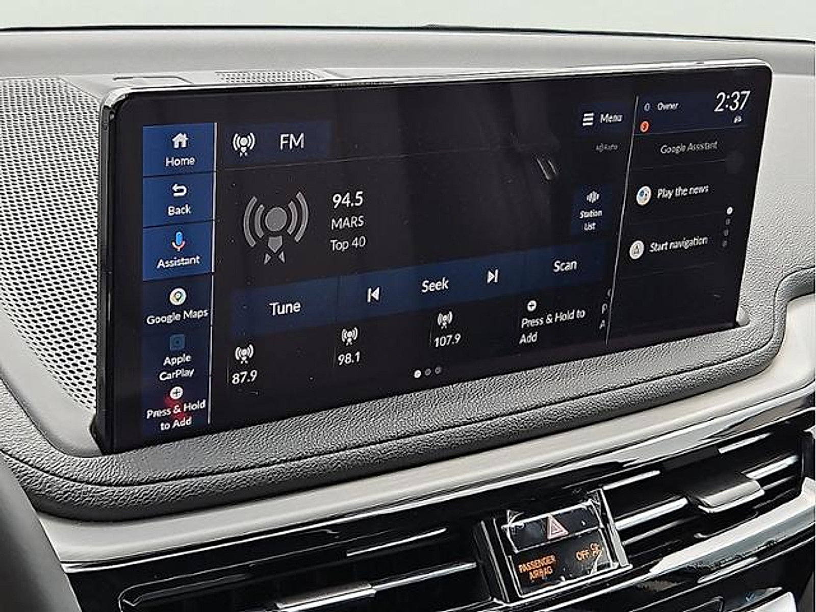 Used 2025 Acura MDX SH-AWD image 17